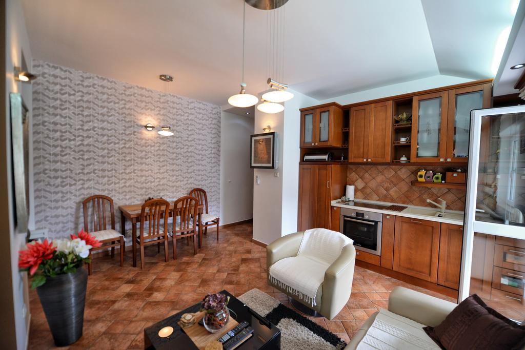 Bmb Apartments Kotor Eksteriør billede