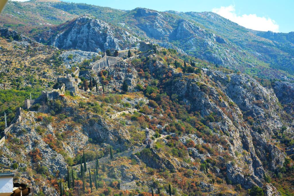Bmb Apartments Kotor Eksteriør billede